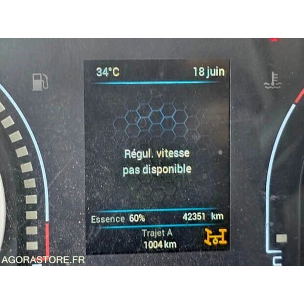 2023 Iveco 35S14N-48278564