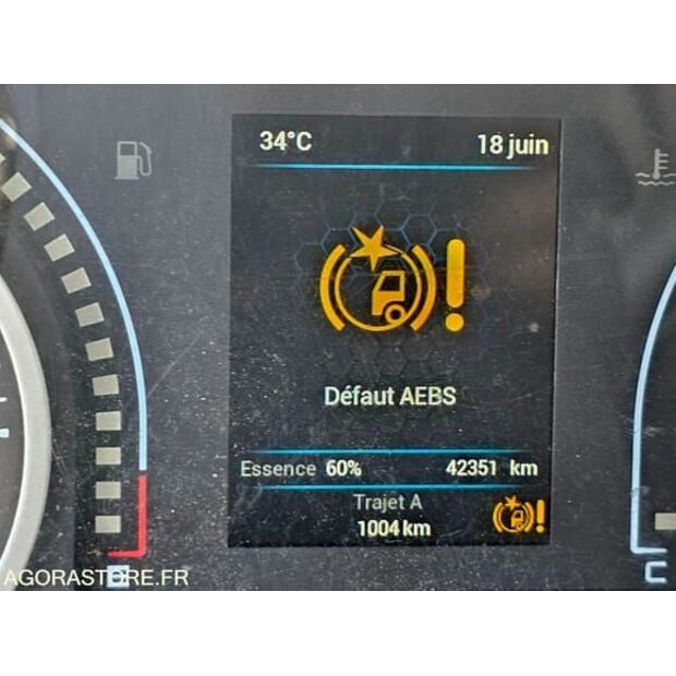 2023 Iveco 35S14N-48278572