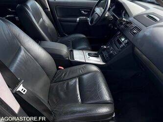 2011-volvo-xc90-48278767