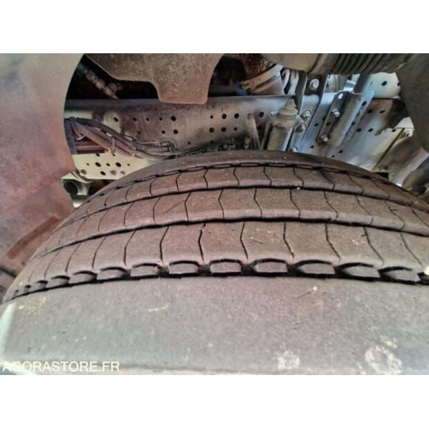 2015 Iveco 190S33-48278980
