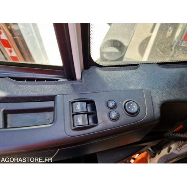 2015 Iveco 190S33-48278998