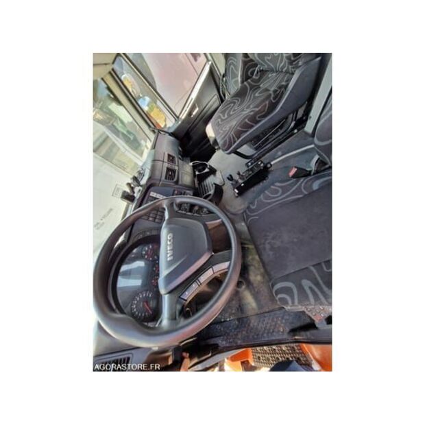 2015 Iveco 190S33-48279006