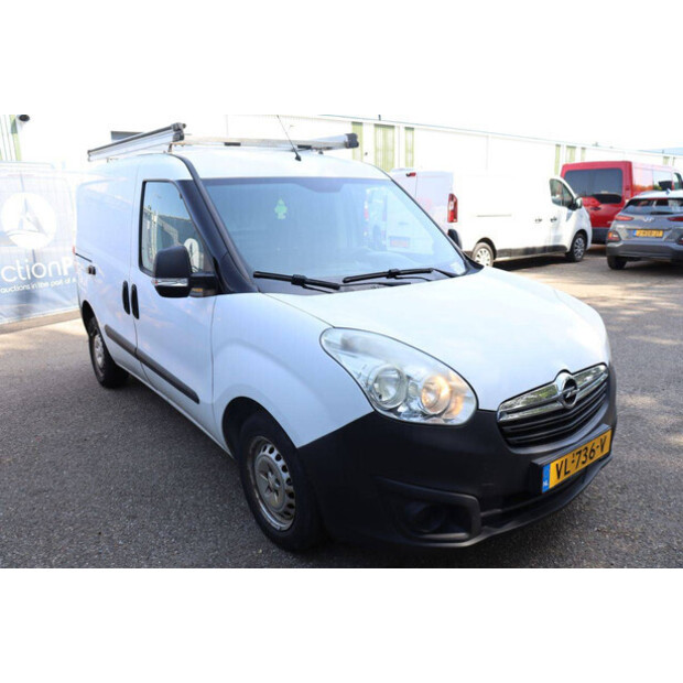 2015 Opel Combo van-48282539
