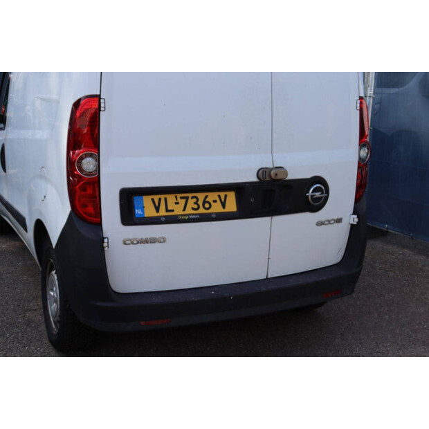 2015 Opel Combo van-48282547