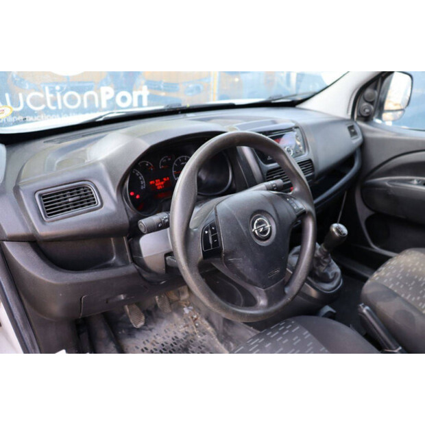 2015 Opel Combo van-48282554