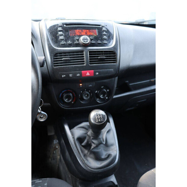2015 Opel Combo van-48282561