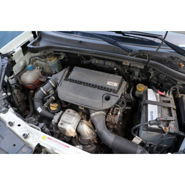 2015 Opel Combo van-48282573