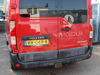 2014-renault-master-1469654-48282589