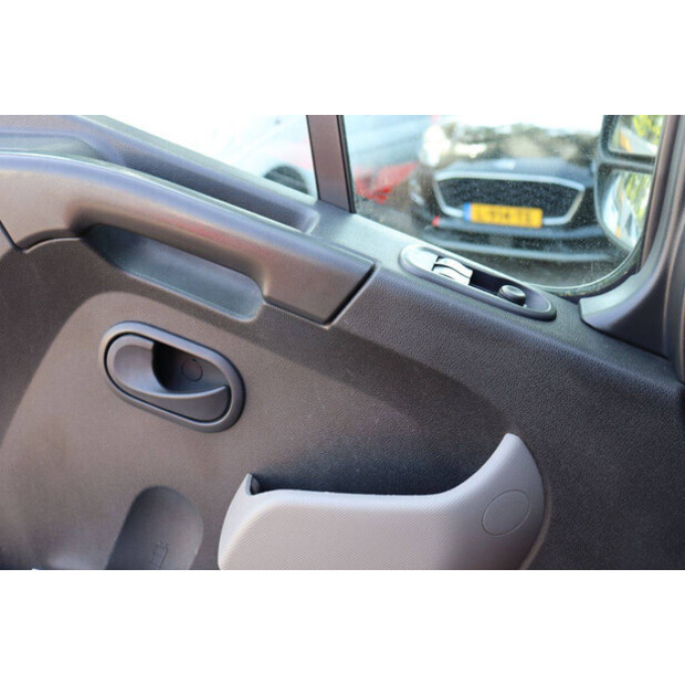2014 Renault Master-48282593