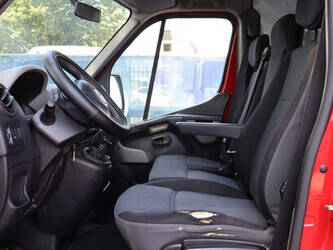 2014-renault-master-1469654-48282594