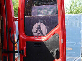 2014-renault-master-1469654-48282609