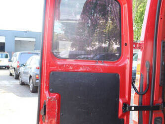 2014-renault-master-1469654-48282610