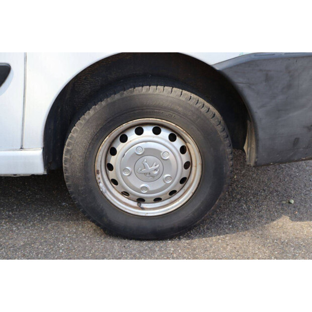 2012 Peugeot Expert-48282631