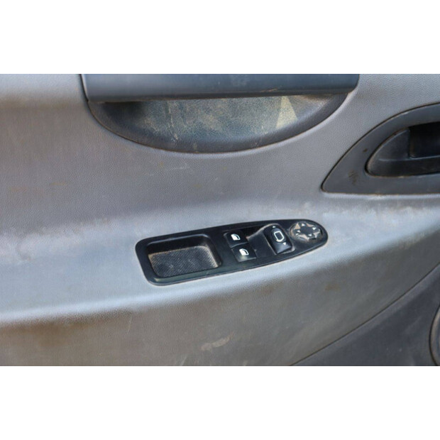 2012 Peugeot Expert-48282636