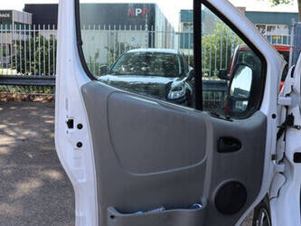 2012-opel-vivaro-1469657-48282721