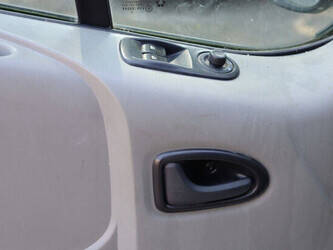 2012-opel-vivaro-1469657-48282722