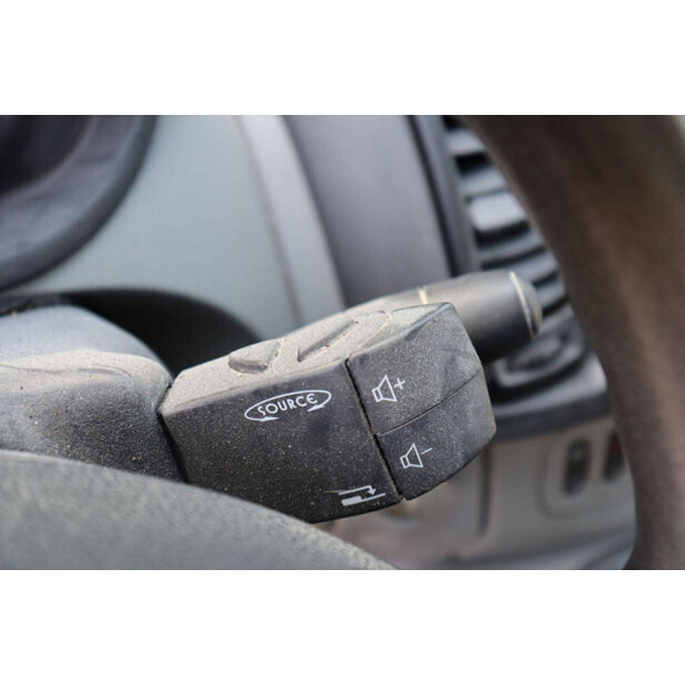 2012 Opel Vivaro-48282729