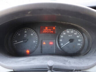 2012-opel-vivaro-1469657-48282731