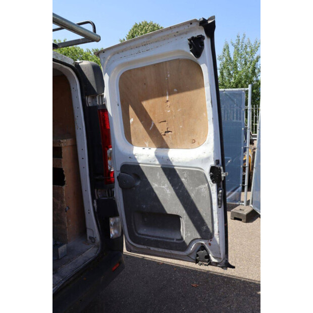 2012 Opel Vivaro-48282740