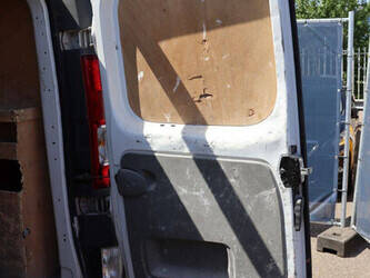 2012-opel-vivaro-1469657-48282740