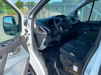 2015-ford-transit-1469659-48282804