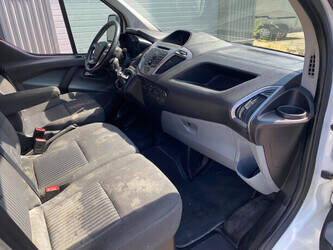2015-ford-transit-1469659-48282821
