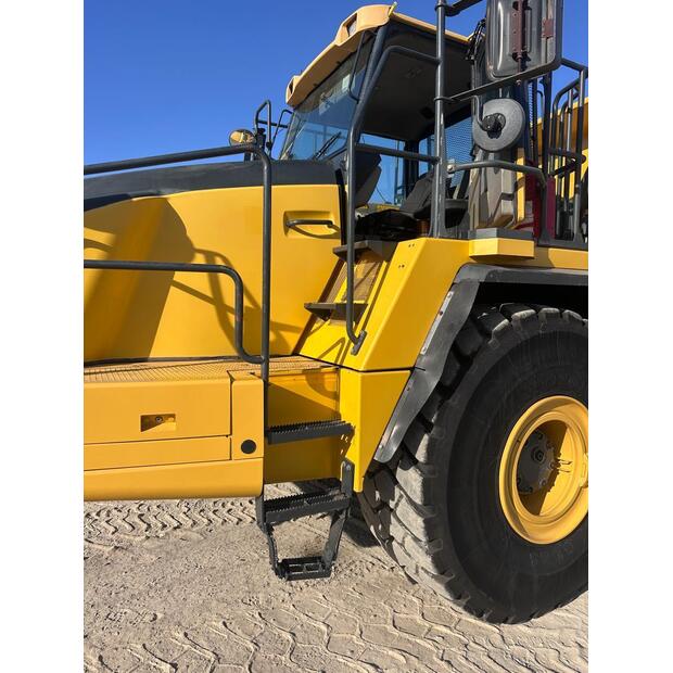 2016 Komatsu HM400-3R-48282831