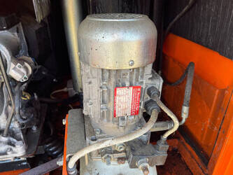 2014-tower-light-hydro-power-cube-48283476