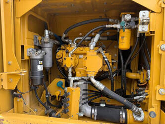 2015-caterpillar-320el-1469709-48284141