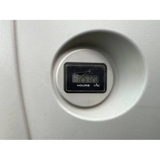 2014 KOBELCO SK500LC-9-48284890