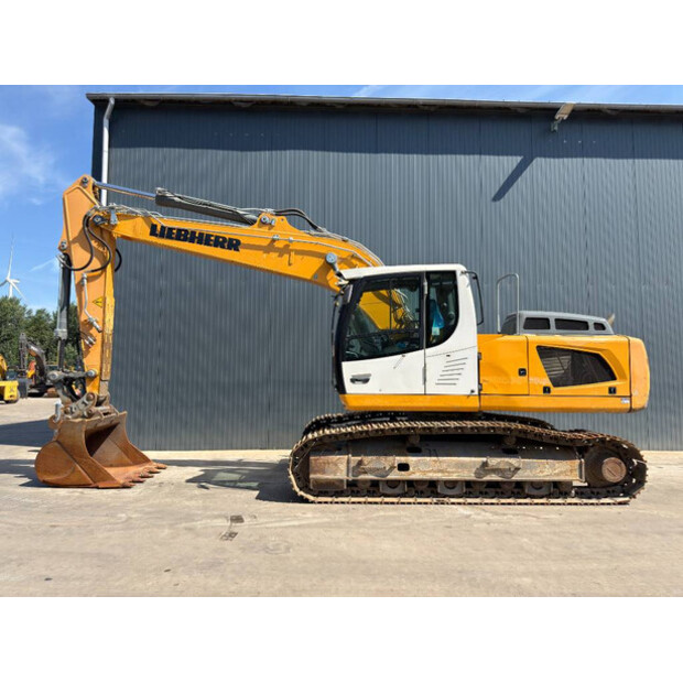 2014 Liebherr R922SLC-48284900