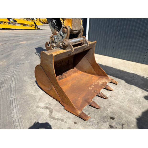 2014 Liebherr R922SLC-48284911