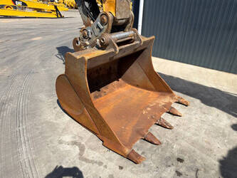 2014-liebherr-r922slc-1469728-48284911