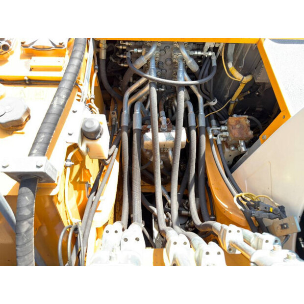 2014 Liebherr R922SLC-48284953