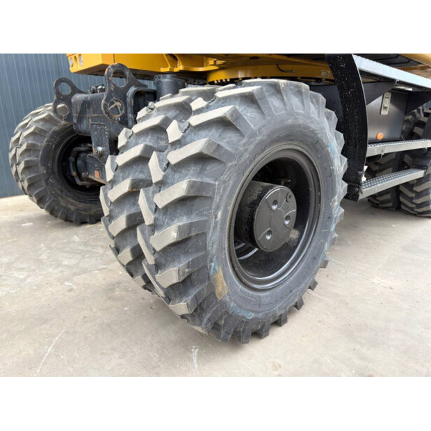 2015 Caterpillar M318F-48286984