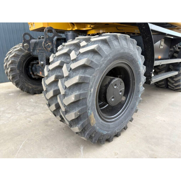2015 Caterpillar M318F-48287032