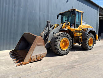 Image for 2015 Volvo L110H