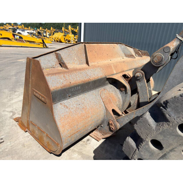 2015 Volvo L110H-48287783