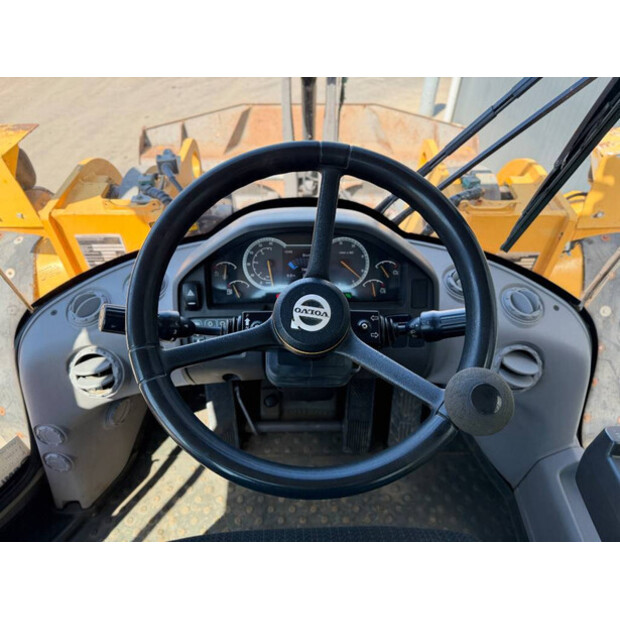 2015 Volvo L110H-48287809