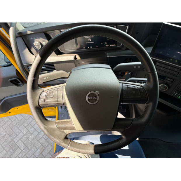 2022 Volvo FH-48288057