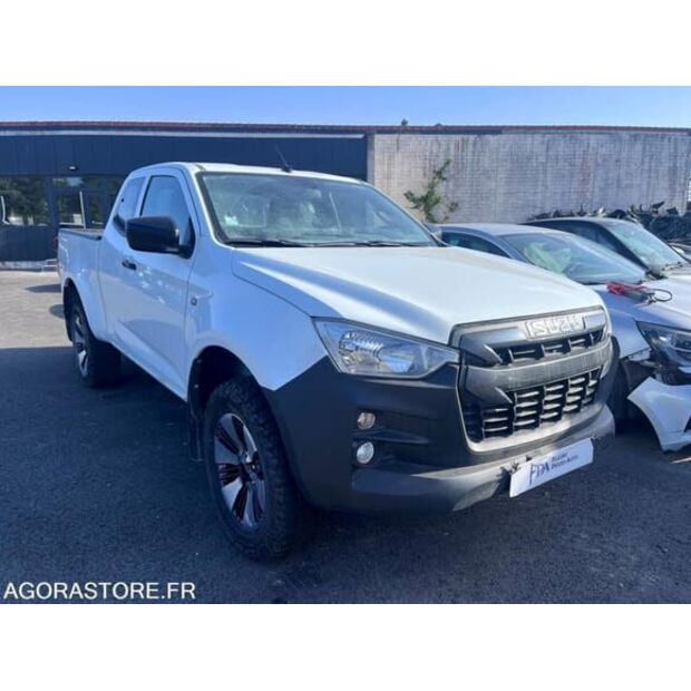 Isuzu D-MAX-48298115