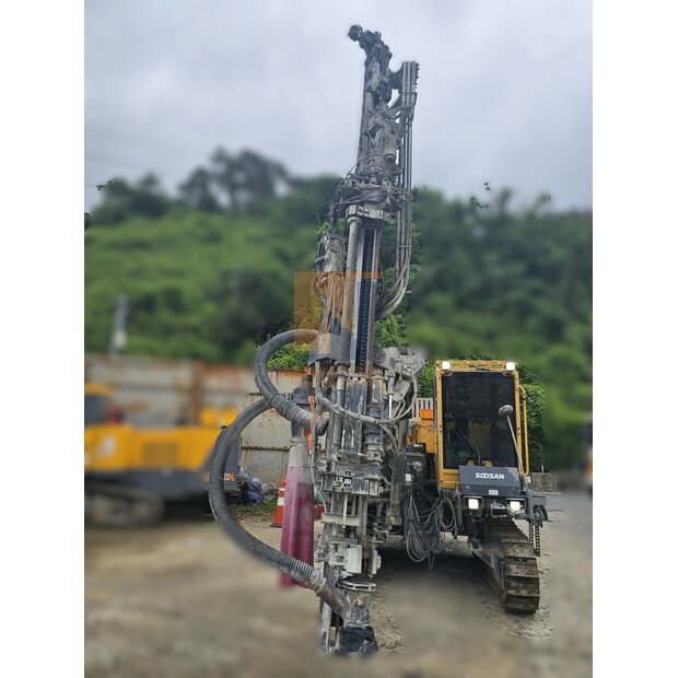 2021 جيونجن JD1000-48310795