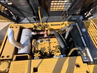 2025-caterpillar-323d2l-1469891-48317033