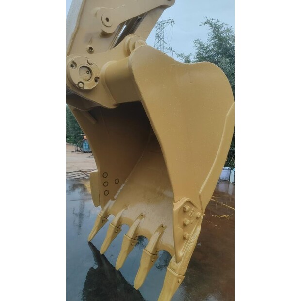 2020 كاتربيلر 323GC-48319875