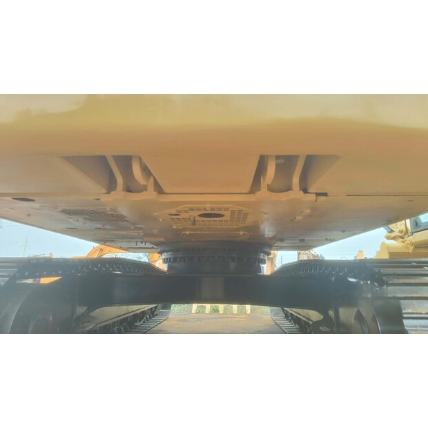 2020 كاتربيلر 323GC-48319879