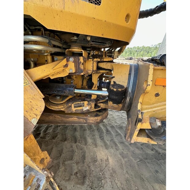 2019 Caterpillar 725C2-48320226