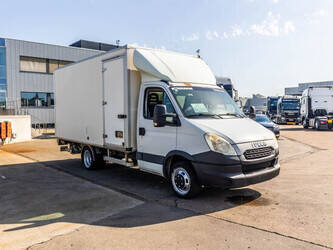 2012-iveco-daily-35c15-1469920-48320358