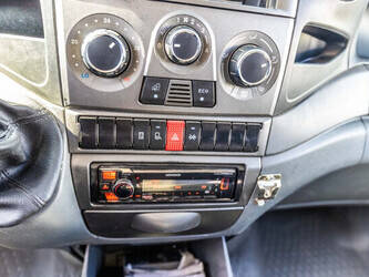 2012-iveco-daily-35c15-1469920-48320372