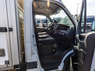2012-iveco-daily-35c15-1469920-48320373
