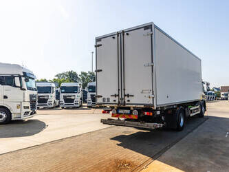 2016-renault-d-320-1469923-48320437